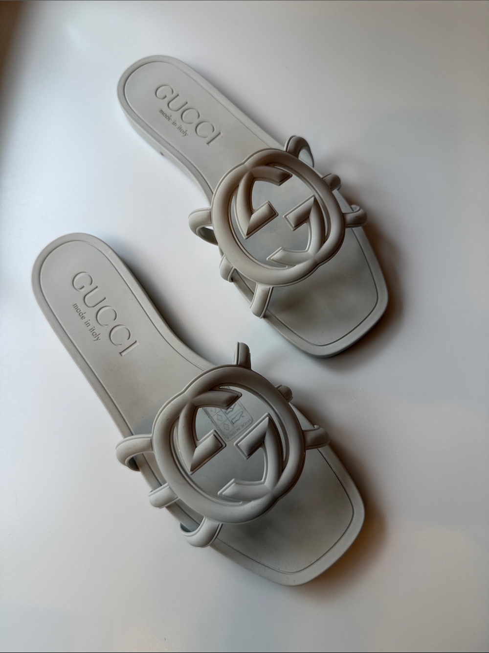 Gucci Palma Logo Slide Sandals in Light Gray